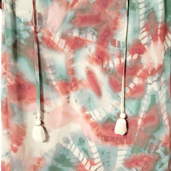 Rose & Olive Womens Flutter Short Sleeve Top Size 1X Tassel Neck Tie Dye Pastel - Picture 5 of 9